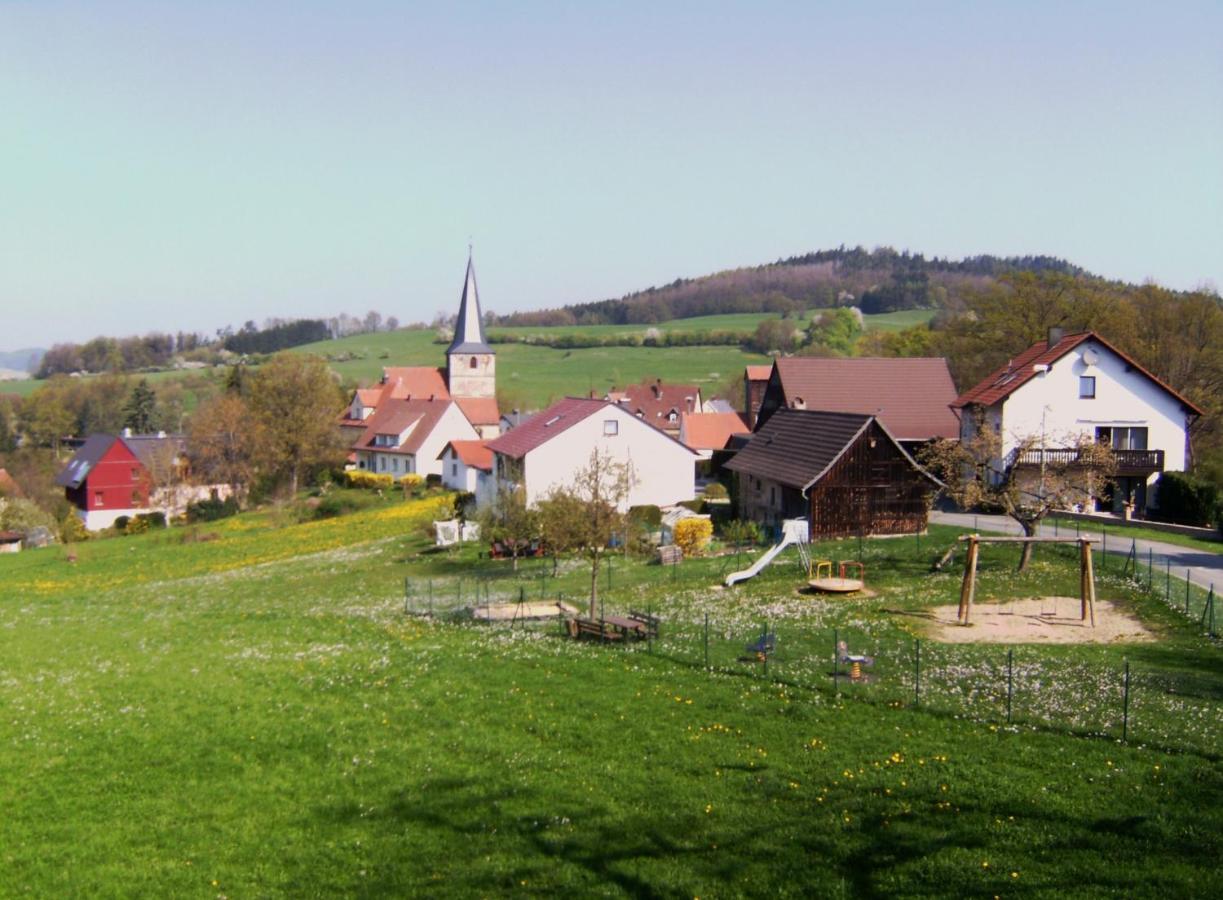 Ferienwohnung Das Landhaus Mainleus Exterior foto